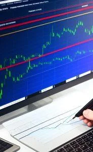 Каким образом можно использовать социальные и новостные медиа для анализа рынка Форекс?